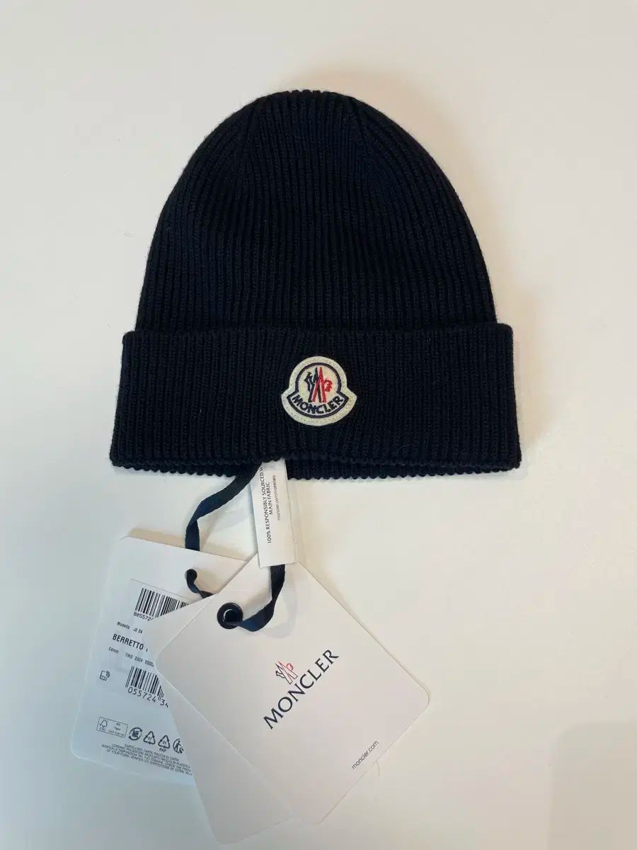 【雷市場（ポンジャン）商品韓国直送】 MONCLER(モンクレール) 24FW ウール ビーニー ダーク ネイビー 新品 出品