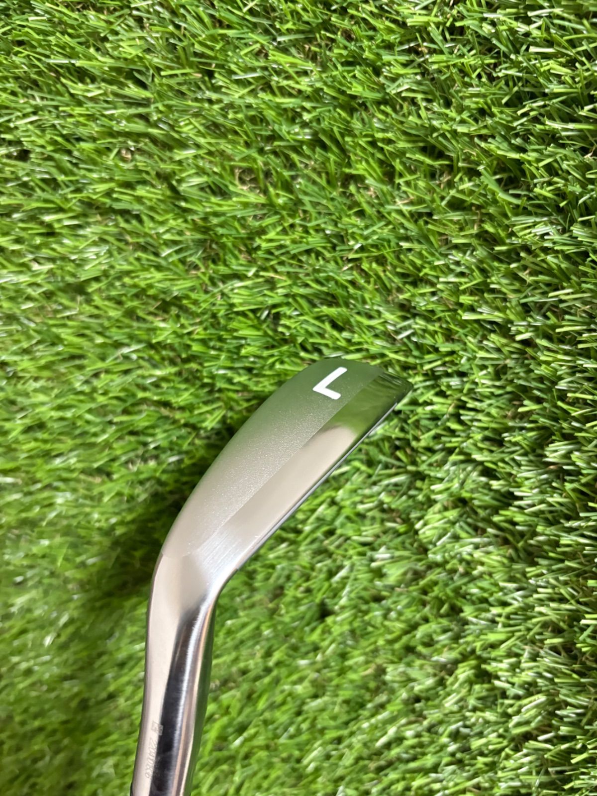 レディース極美品！2023年ONOFFオノフ7番アイアン フレックスA