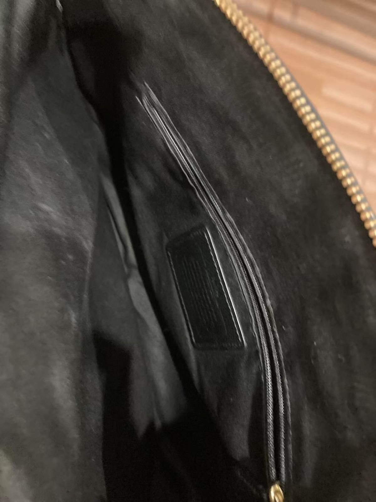 中古美品正規品 COACH コーチ レザー Wファスナー ショルダーバッグ 黒  