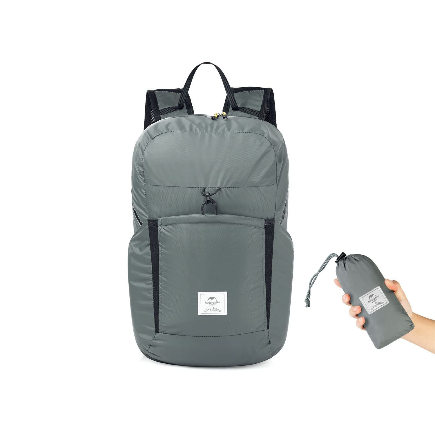 Moncler 【美品】SEA SHELL バックパック ブラック モンクレ Moncler 【美品】SEA SHELL バックパック ブラック モンクレ