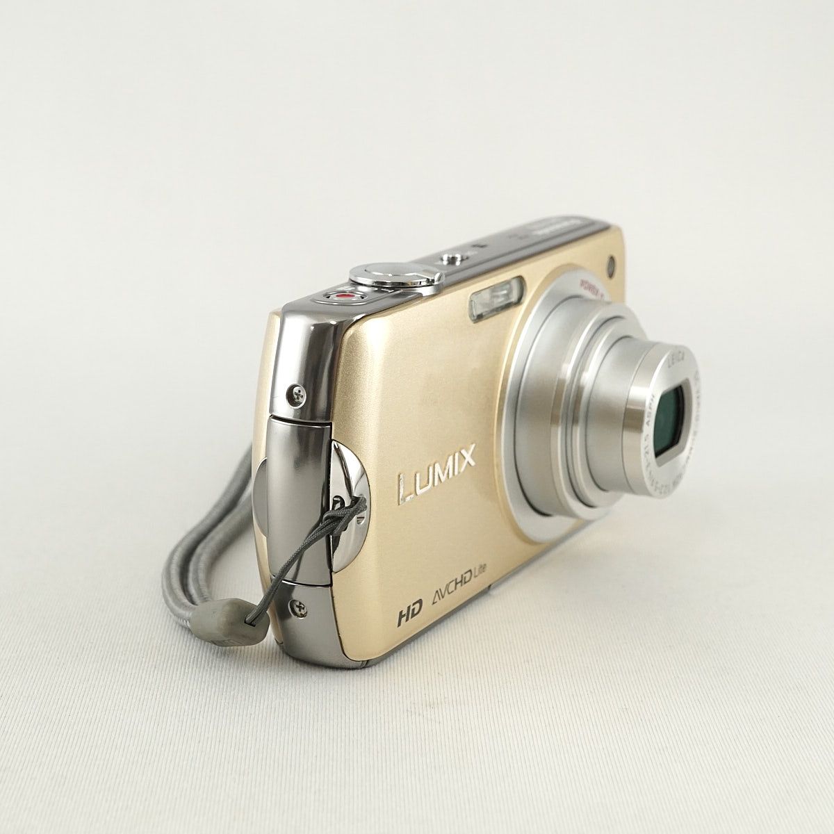 Panasonic LUMIX DMC-FX70 デジタルカメラ USED美品 本体+バッテリー