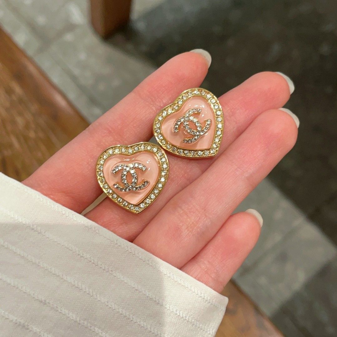 今日特価】Chanel ヴィンテージ アルファベット ピアス！送料