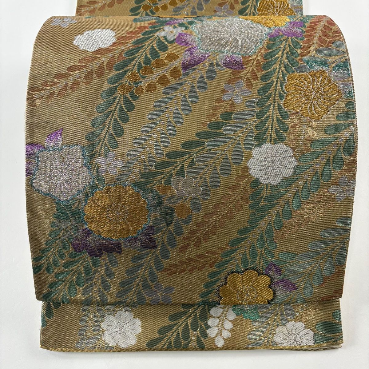 袋帯 美品 秀品 草花 金糸 箔 金色 六通 正絹　成人式振袖帯 袋帯 美品 秀品 草花 金糸 箔 金色 六通 正絹 【中古】 - メルカリ