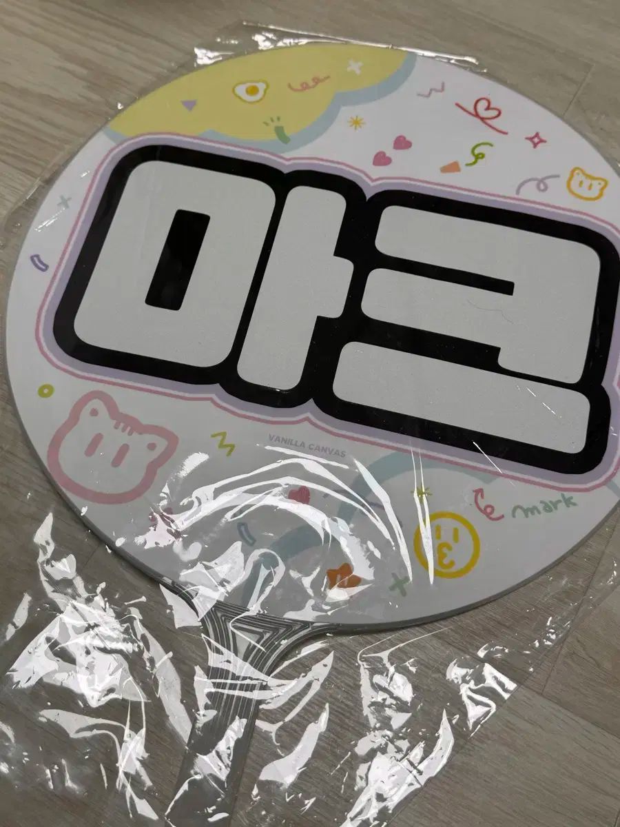 NCT 127 dream マーク マク ピンバッジ トレカ うちわ NCT】マーク うちわセット - メルカリ