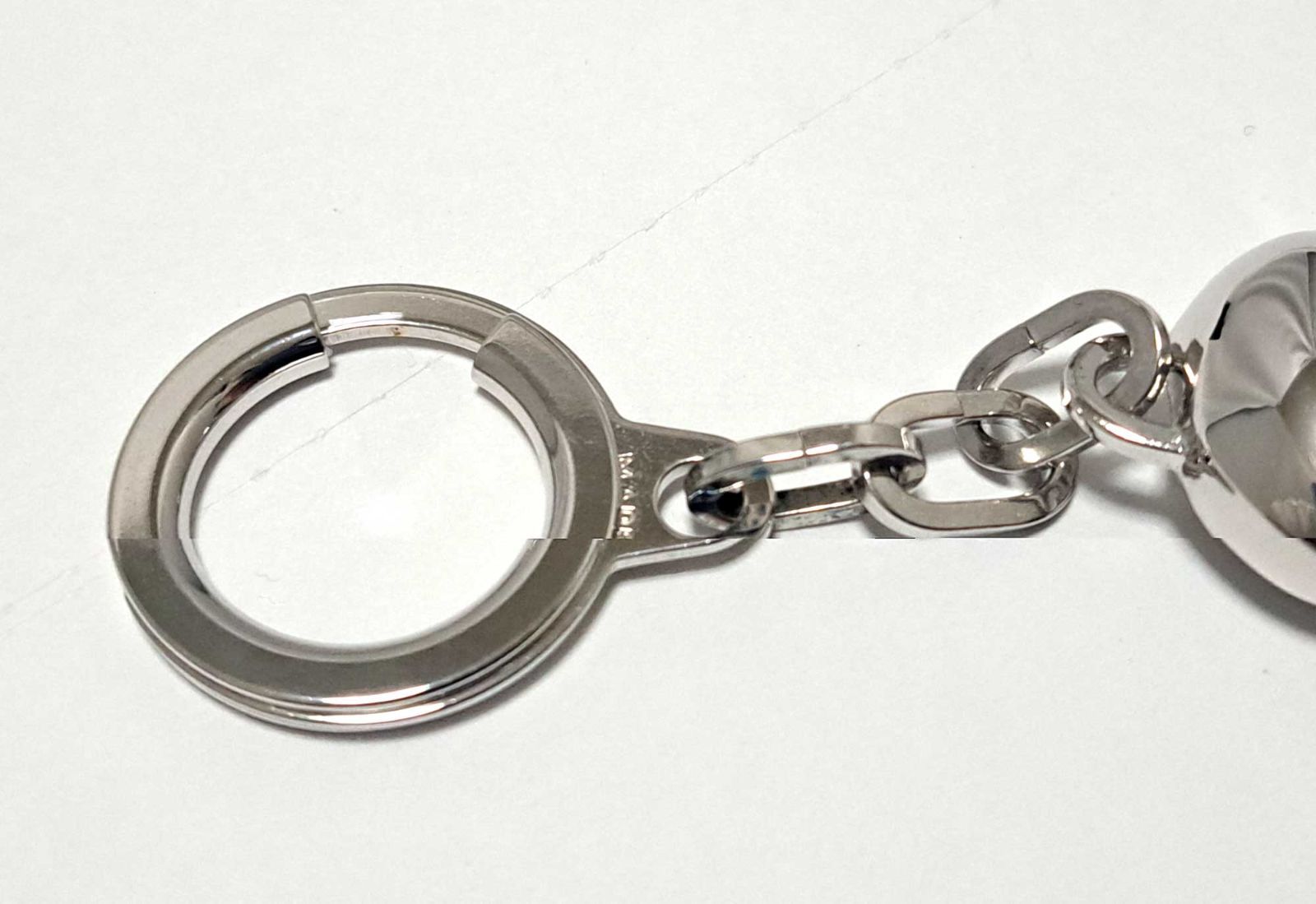 新品同様 ルイヴィトン キーリング ヴィトンカップ 2003年限定 キウイ  