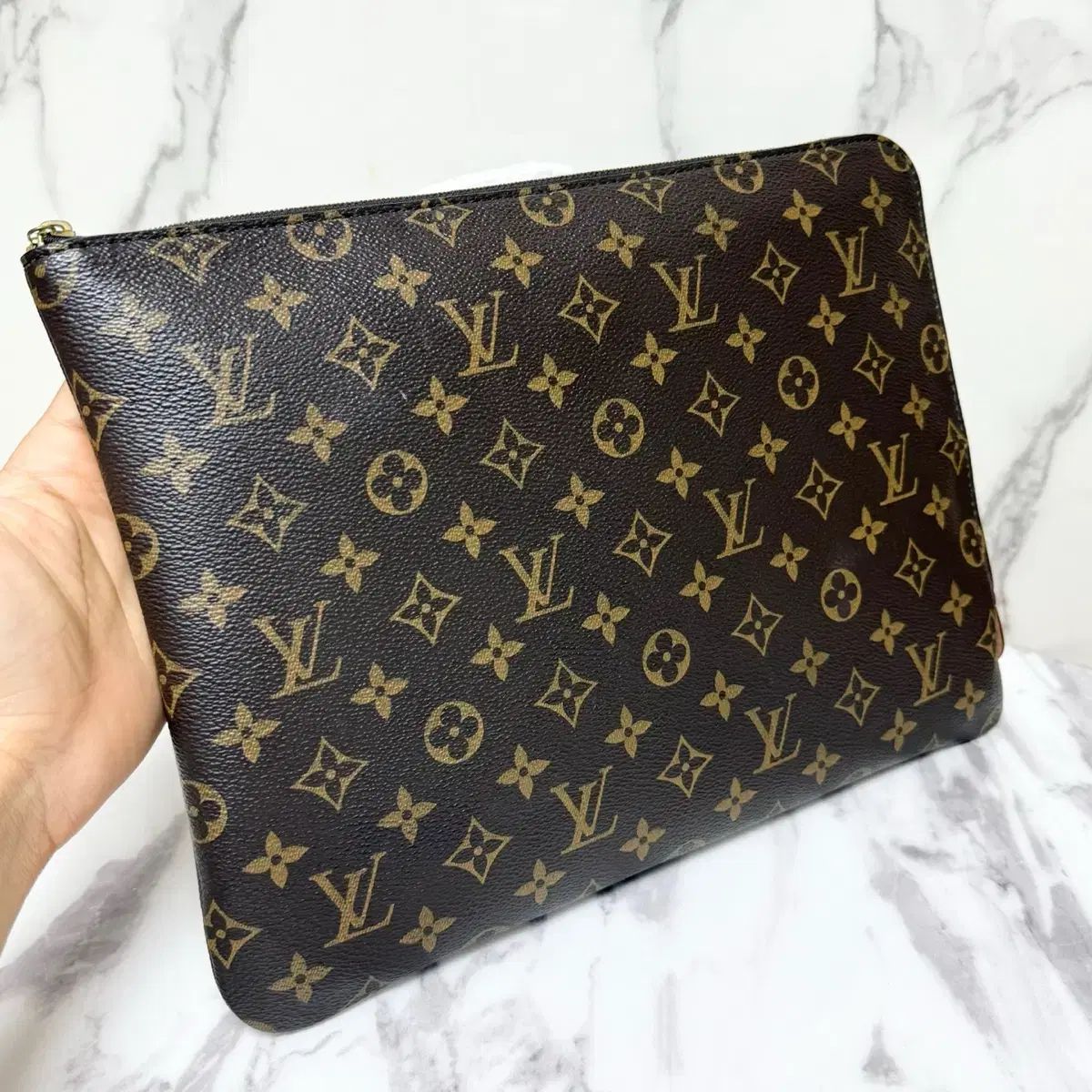 Vuitton ルイヴィトン