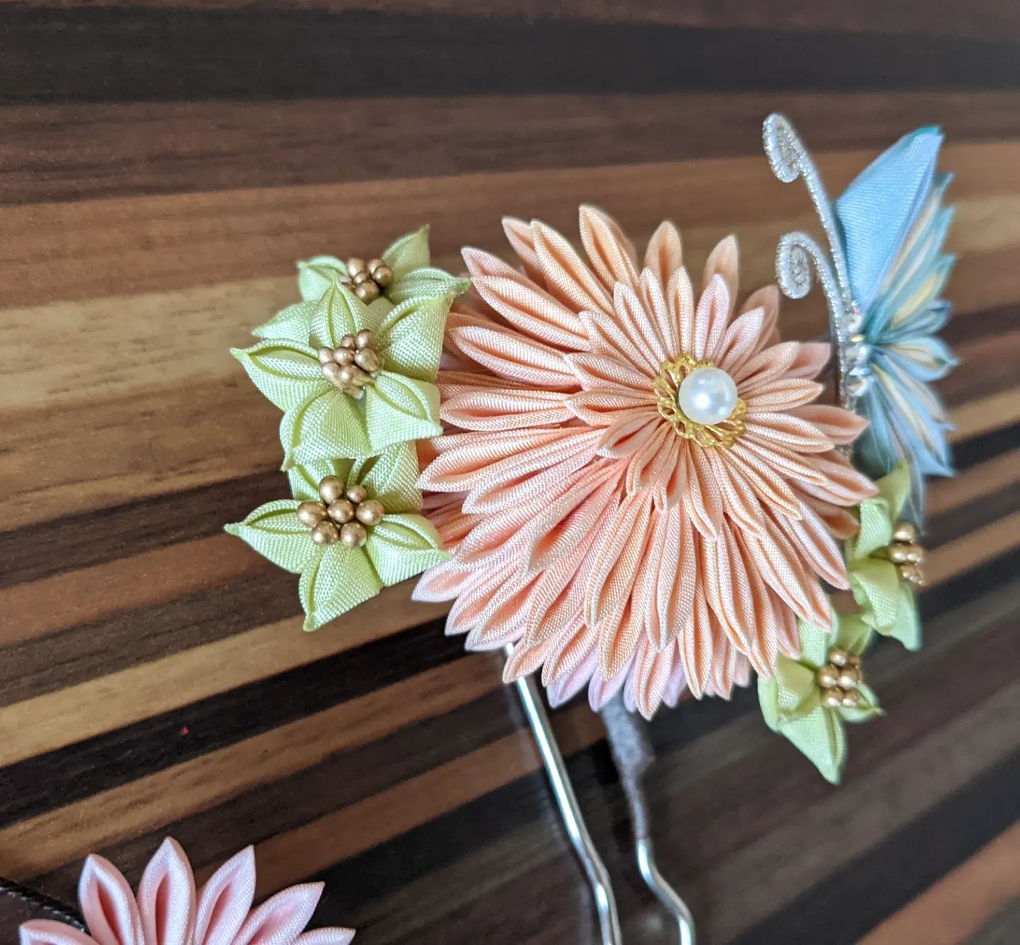 専用　七五三　花盛り！小菊と蝶々の花簪　Uピン簪　ビラ簪　花玉簪　水引簪　玉飾り 専用 七五三 花盛り！小菊と蝶々の花簪 Uピン簪 ビラ簪 花玉簪 水引