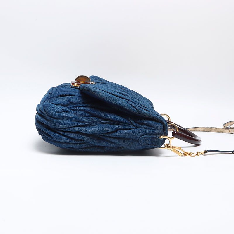 miumiu マテラッセデニムバック 中古・古着通販】MIU MIU (ミュウミュウ) マテラッセ デニム