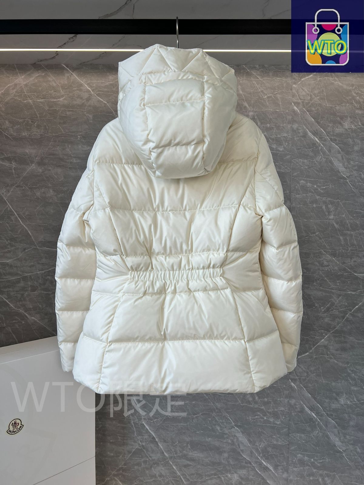 ＭＯＮＣＬＥＲ（モンクレール）殆ど着ていないので美品商品❣️レディース　（緑） レディース ギフトガイド｜モンクレール公式