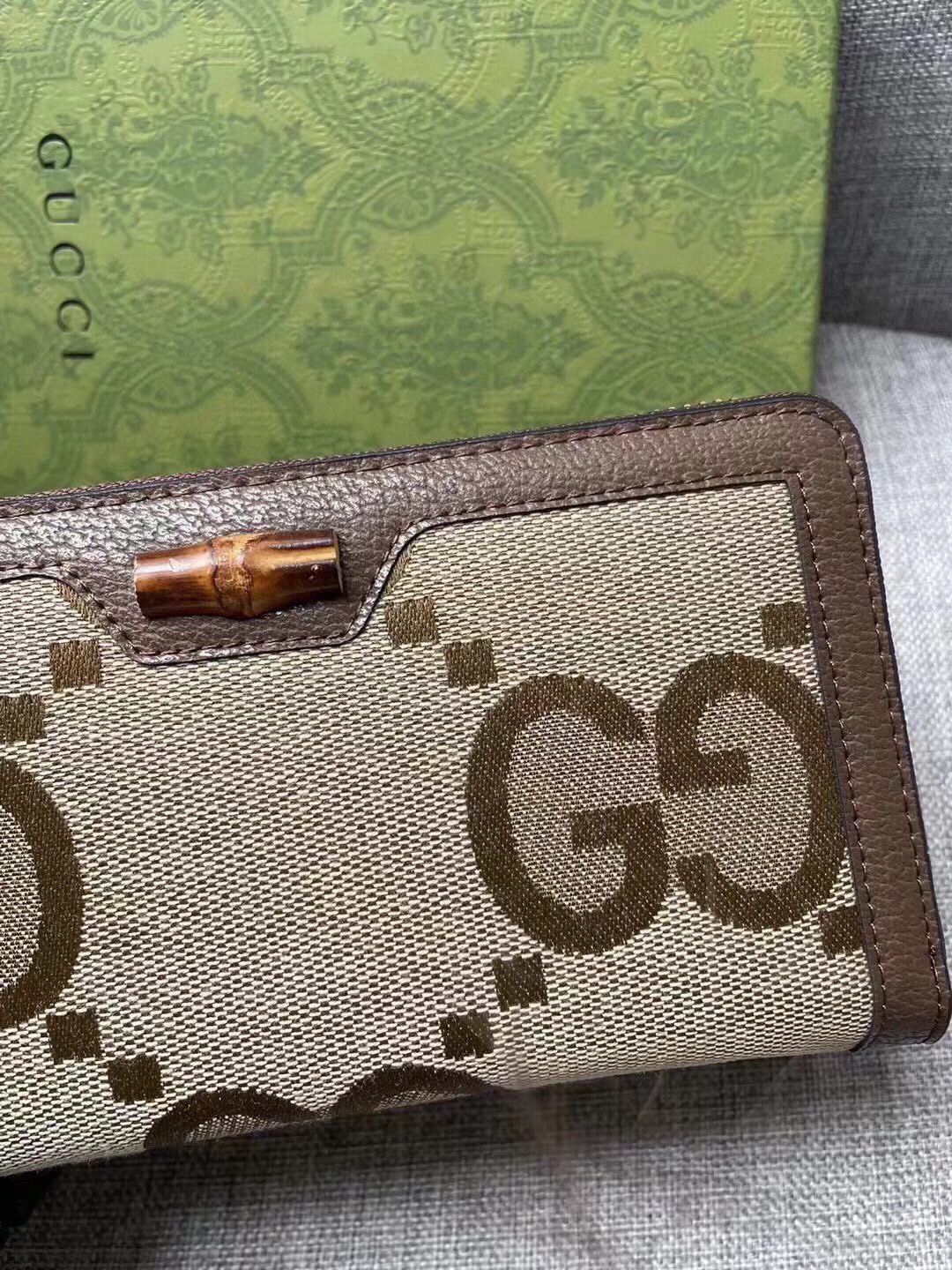 GUCCI グッチ