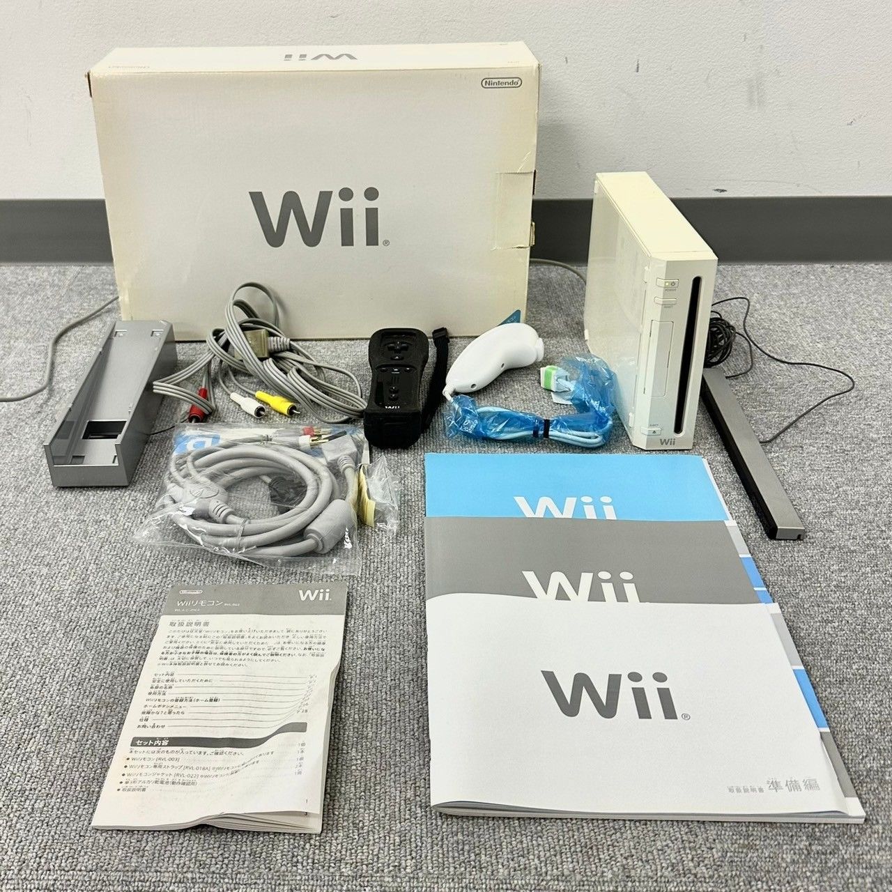 中古】 Wii本体 (クロ) (「Wiiリモコンプラス」同梱) (RVL-S