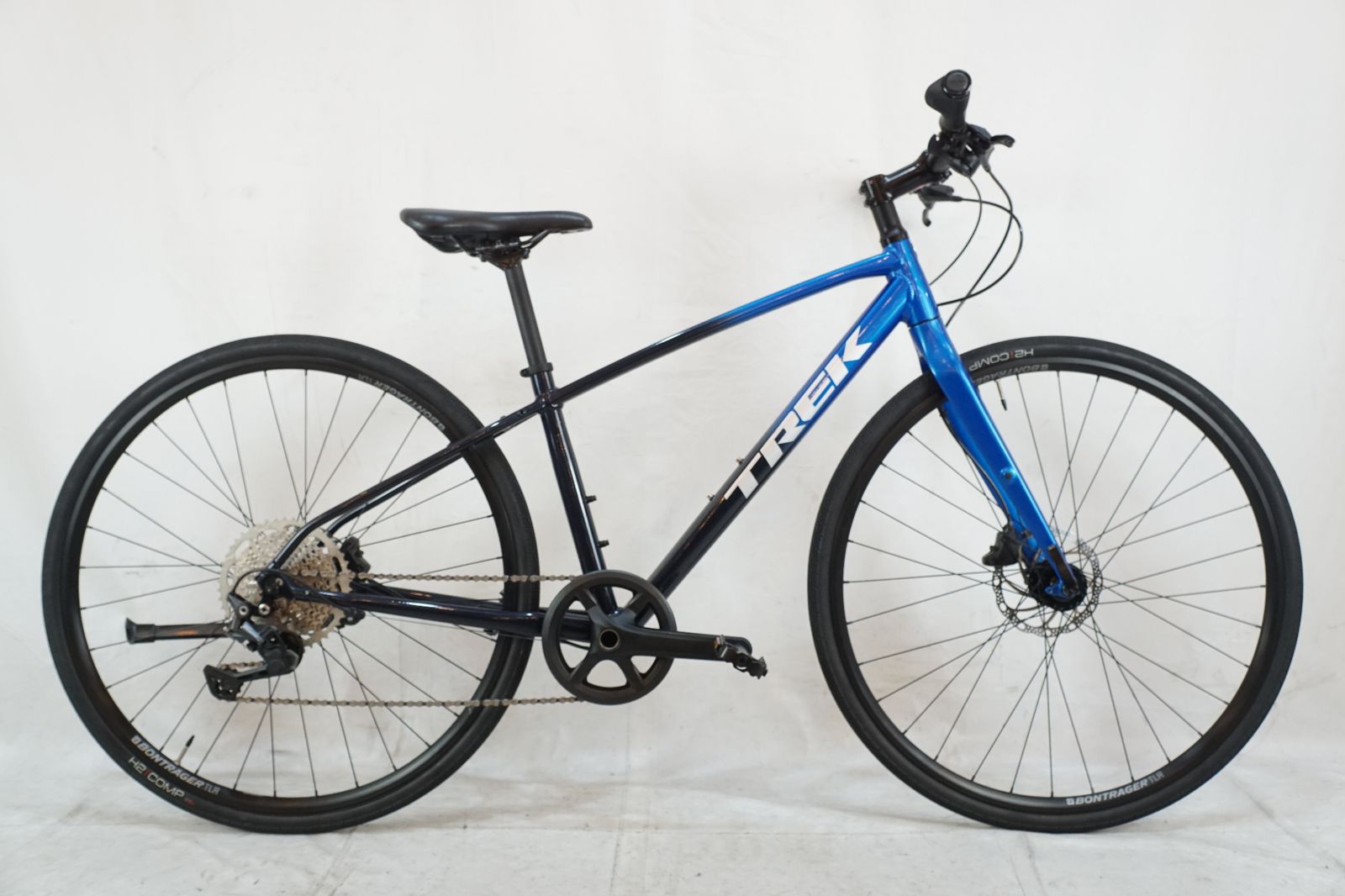 TREK トレック FX 3 DISC GEN3 2025年モデル クロスバイク | バイチャリ浦和ベー