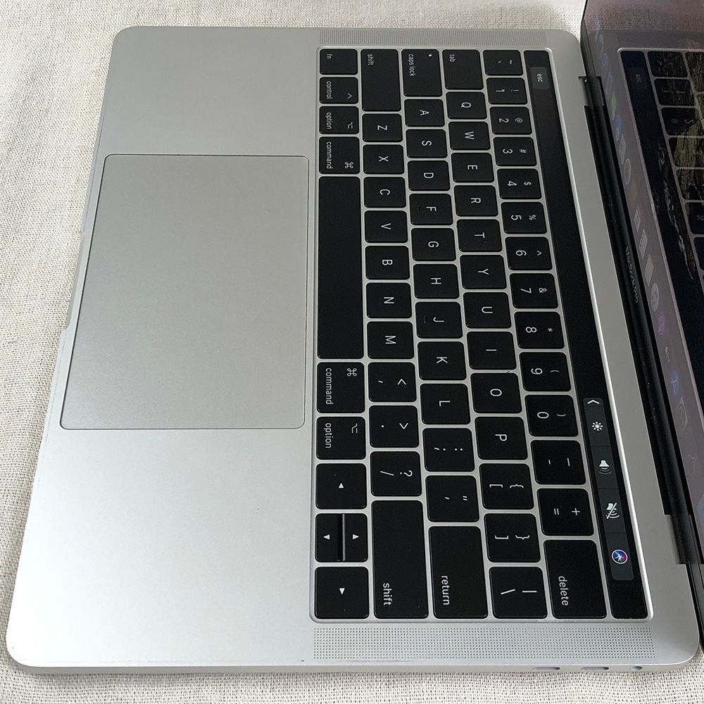 Apple MacBook Pro A1706 ジャンク品 13inch2017