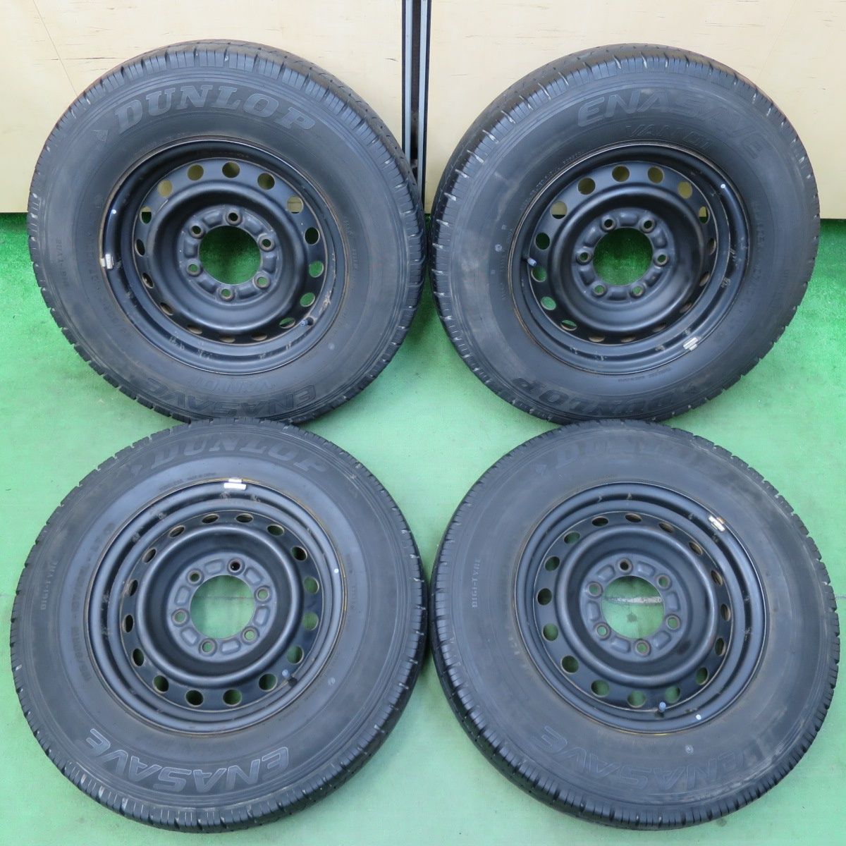 バリ溝・ハイエース・ＫＯＳＥＩ・ダンロップ１５インチ　№１００ バリ溝・ハイエース・KOSEI・ダンロップ15インチ №100