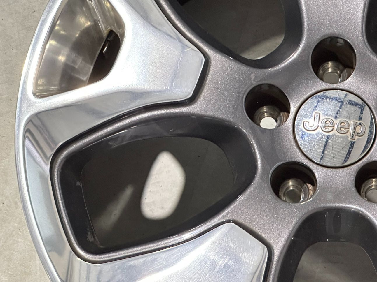 Jeep ジープ コンパス M6 純正 18インチ 7J+40 PCD110.0 5H ハブ径71.5 