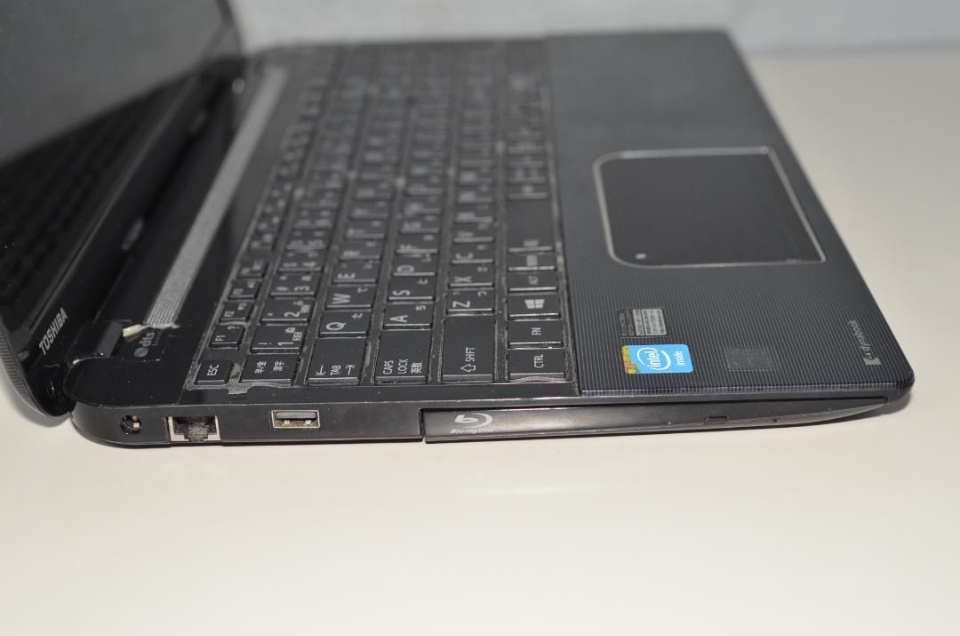 中古ノートパソコン Windows11+office 爆速SSD256GB 東芝dynabook T553