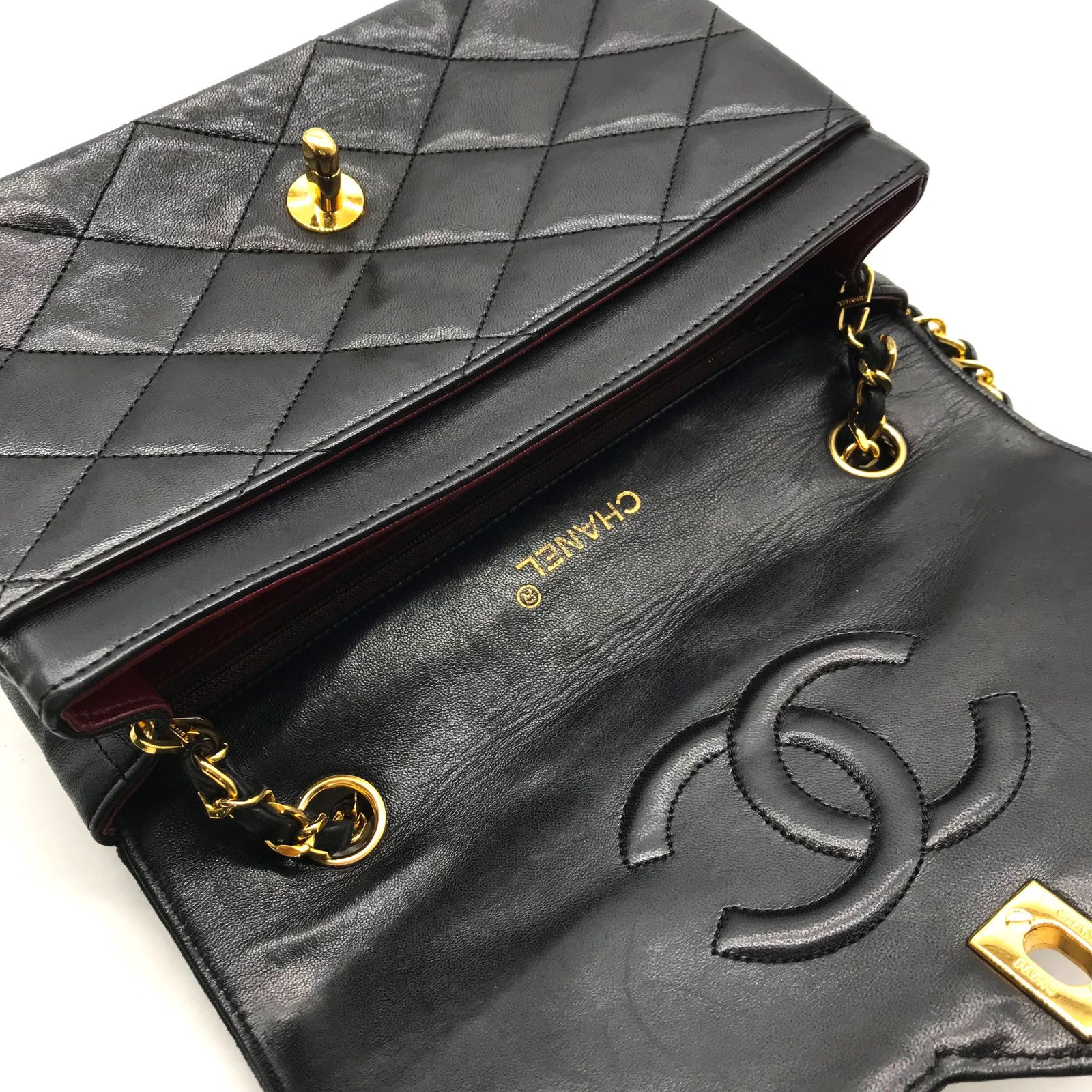 良品 CHANEL シャネル ココマーク ターンロック ダイヤカット チェーン ショルダー バッグ ブラック a2283 CHANEL シャネル ココマーク ターンロック ダイヤカット チェーン