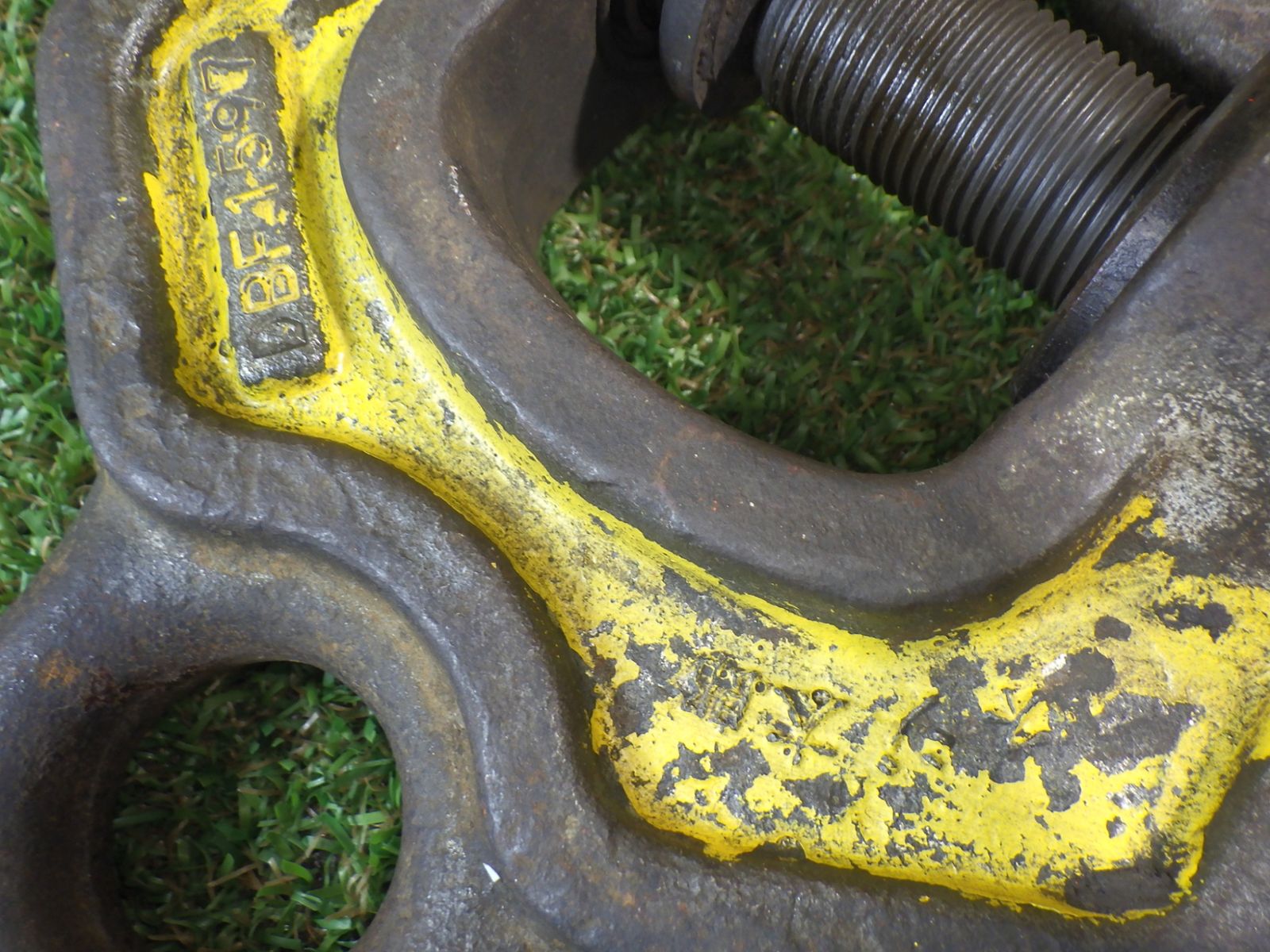 値下中 重量物の吊り上げなどに イーグルクランプ SBB-1t 品 100％品質保証！