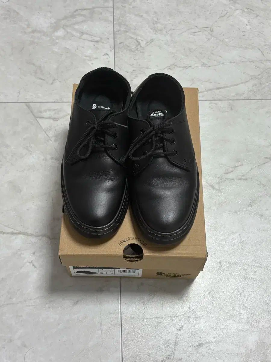 DR. MARTENS ドクターマーチン ブルックライン ロー