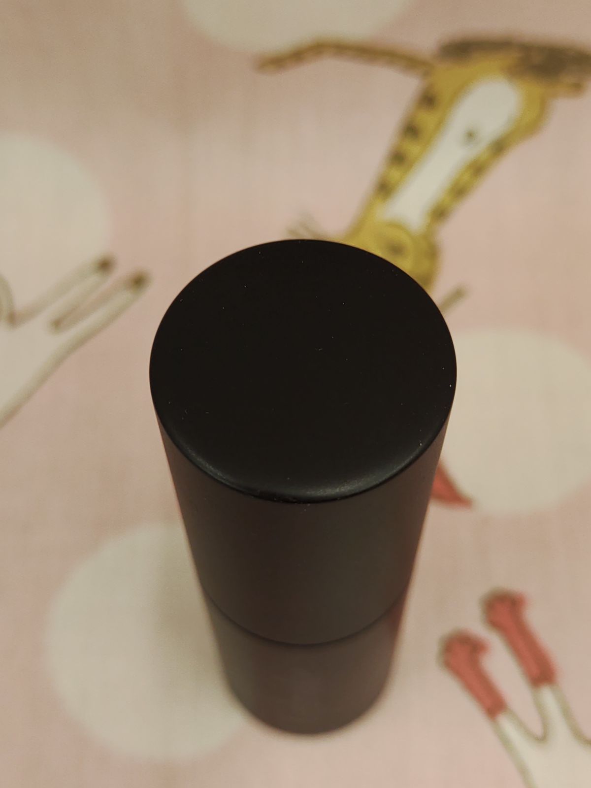 Celvoke　セルヴォーク　インテントスキンスティックファンデーション　101