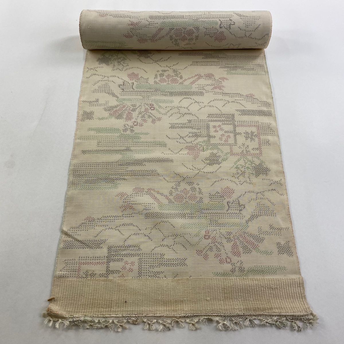 反物 秀品 紬 草花 ヱ霞 ベージュ 正絹