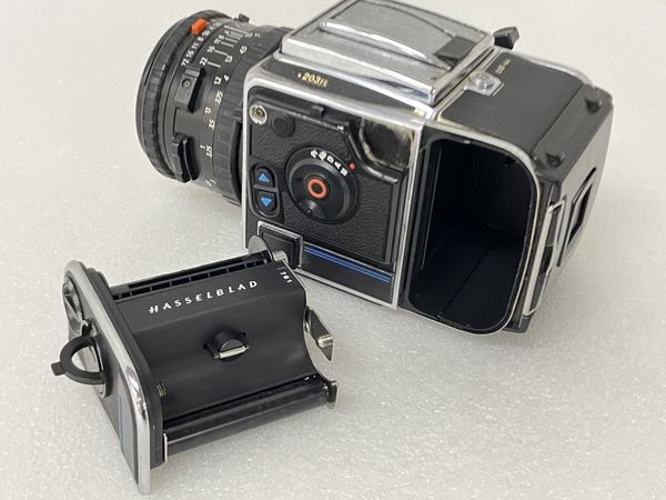 Hasselblad 203FE Body マガジンE12-6x6 Hasselblad CFE80レンズ