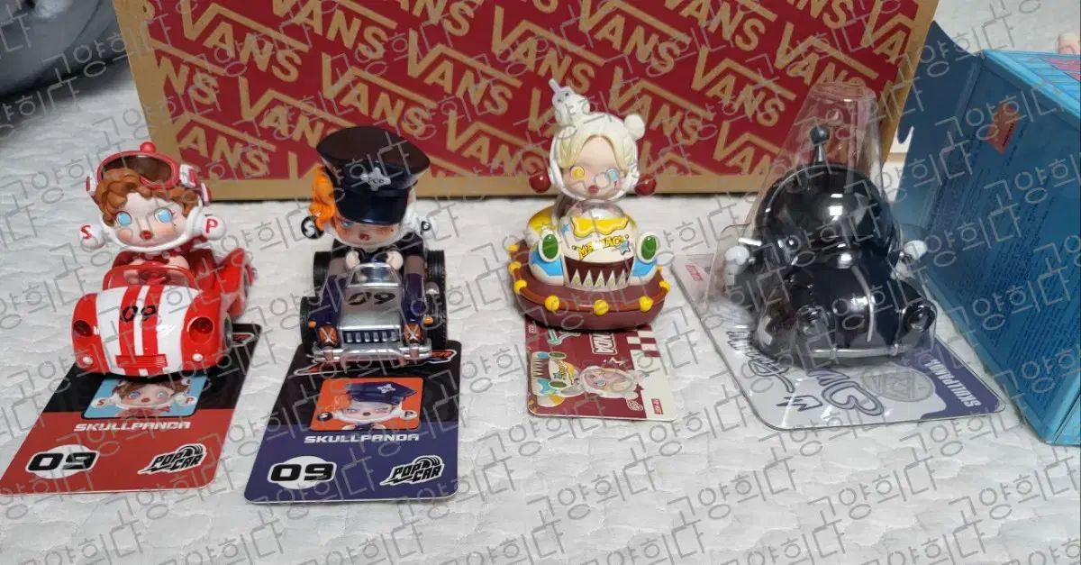 POP MART ポップマート Skull Panda スカルパンダ ポップカー スーパートラック ハッピーウィークエンド シリーズ
