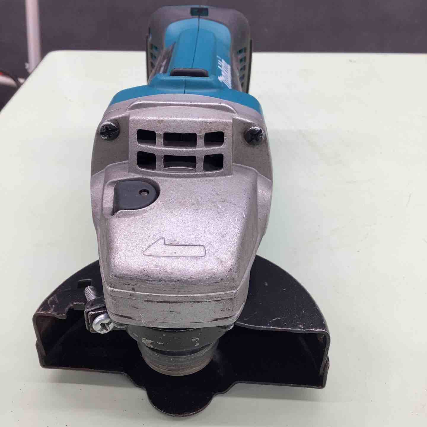 makita コードレスディスクグラインダ