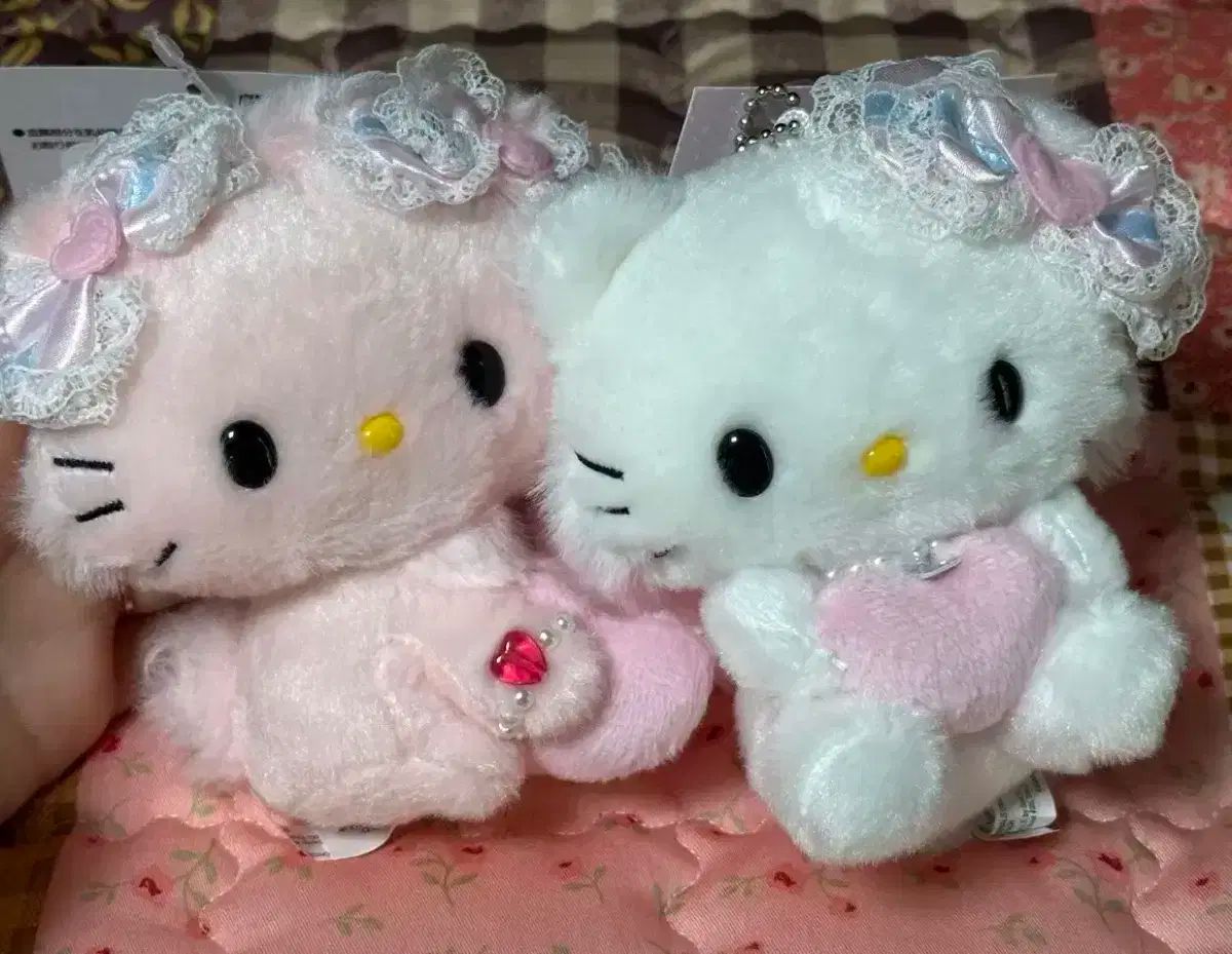 サンリオ　ハローキティ　チャーミーキティ　超特大　ぬいぐるみ　グッズ　まとめ売り チャーミーキティ まとめ売り サンリオ ハローキティ チャーミーキティ