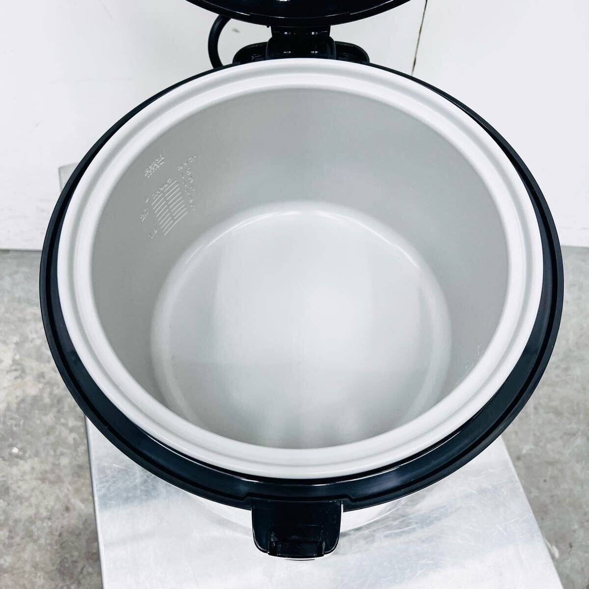 【新品未使用品】タイガー　TIGER 炊飯器 JCC-270P 1升 タイガー JCC-270P【1升5合炊き】｜炊飯器｜藤田道具