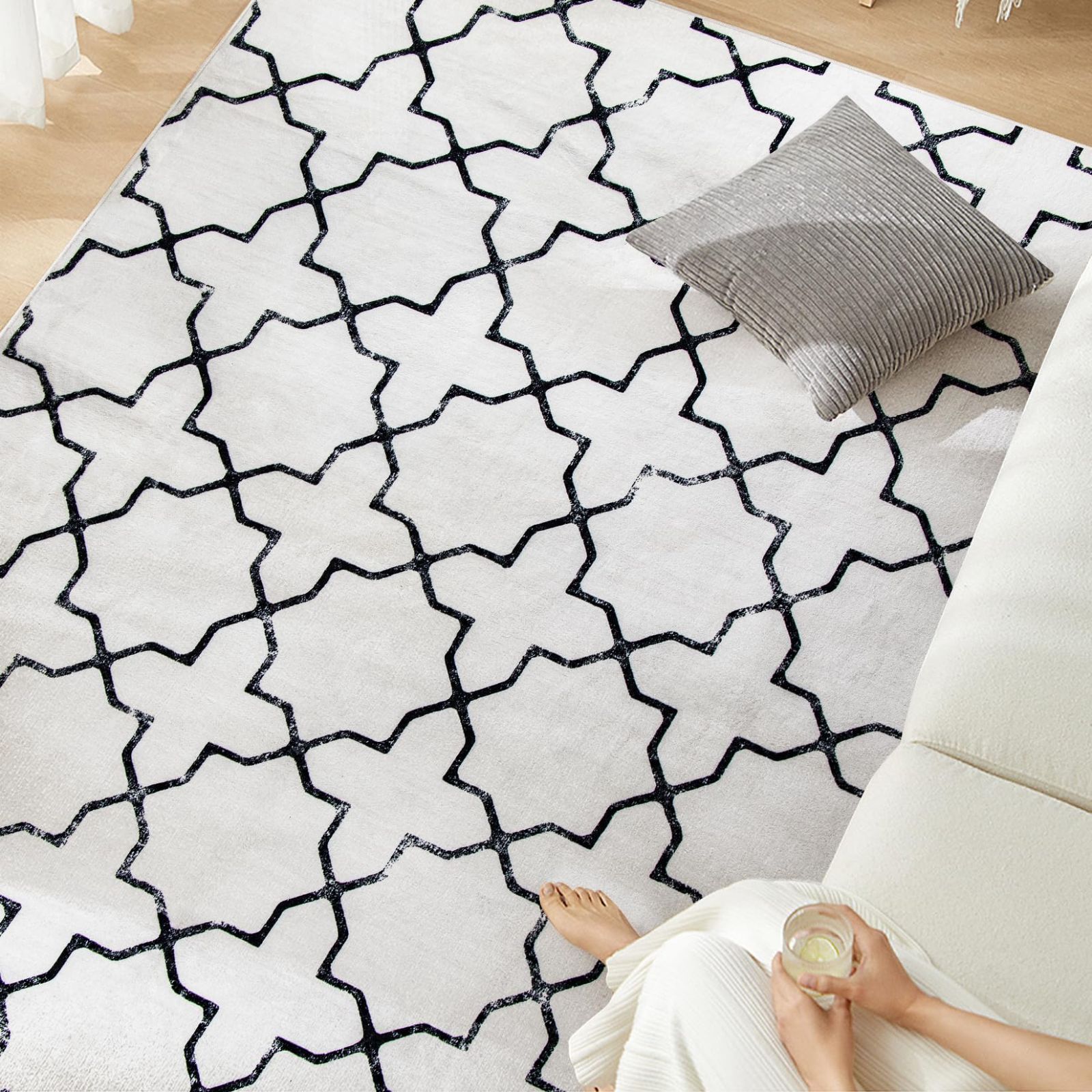 新品 Weavivaカーペット 夏用ラグマット 135cm×185cm（約1.5畳）心地よい ペルシャ風 北欧 抗菌 厚手 防ダニ 防臭 洗える 床暖房 ふわふわ肌触り 滑り止め ホットカーペット対応 絨毯 おしゃれ 北欧 ポリエステル 厚手 Moroccan