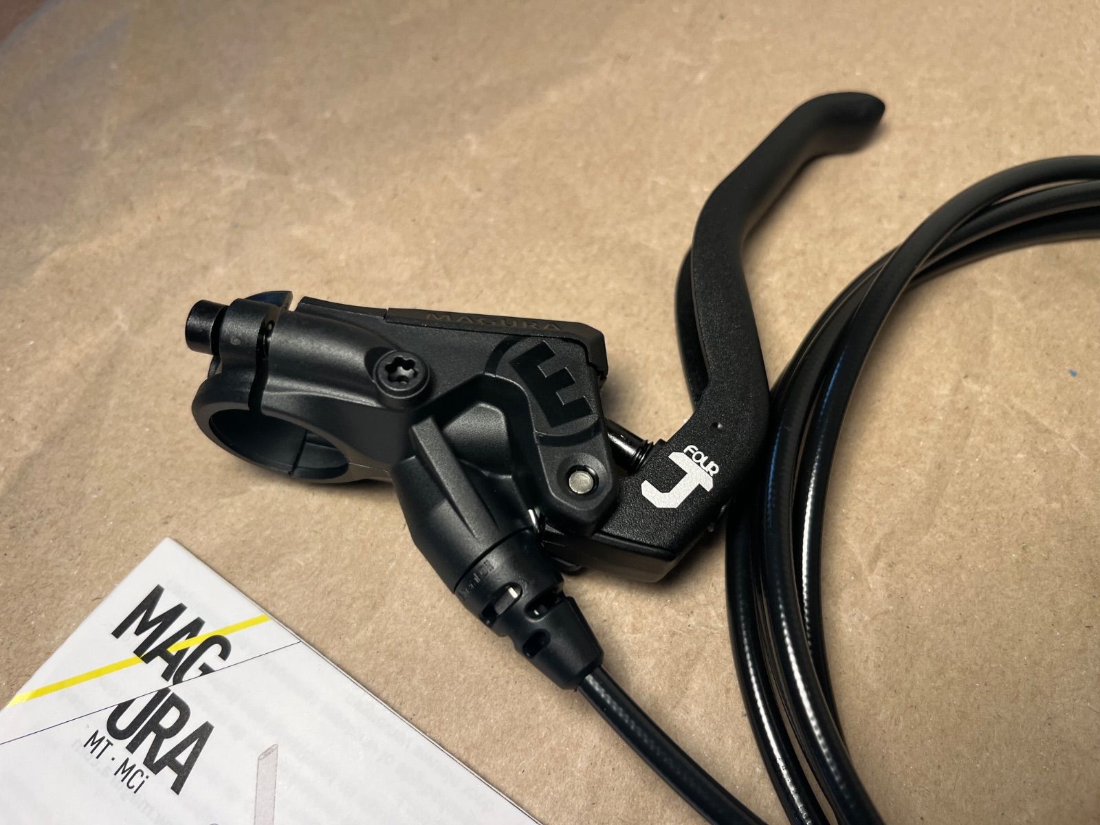 マグラ 油圧ディスクブレーキ