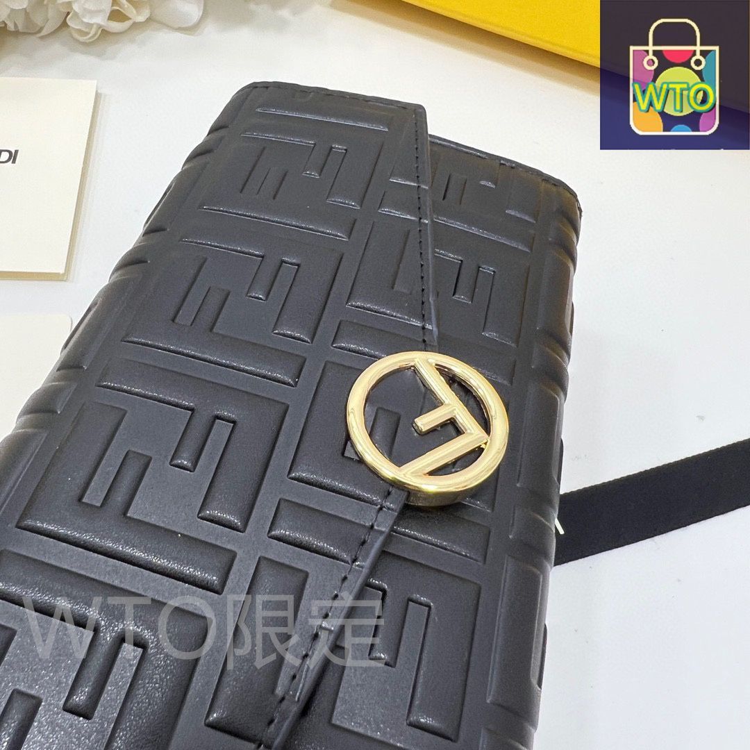 今日特価】Fendi フェンディ シリーズ ウォレット ショルダー