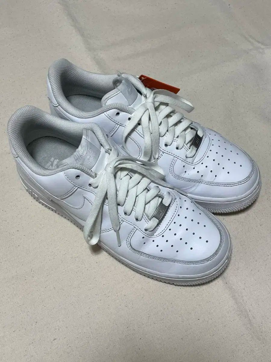【雷市場（ポンジャン）商品韓国直送】NIKE(ナイキ) エアフォース 1 オールホワイト