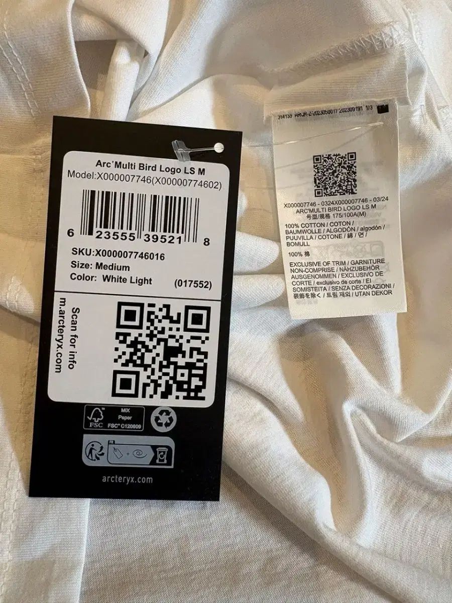 アークテリクス ブラック 半袖 Tシャツ イエロー プリンティング その他 アウター 登山ウェア アウトドアウェア