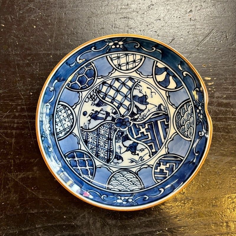 平戸三川内焼 平戸松山窯 祥瑞手 染付捻り吉祥文様 八角大皿31cm 平戸