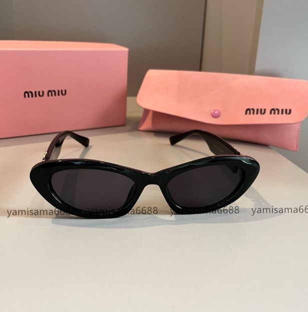 ミュウミュウ レディースサングラス