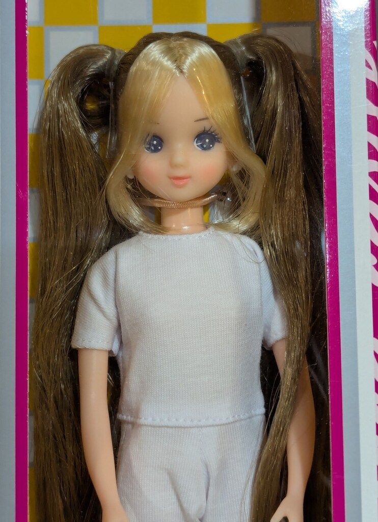 ファッショナブルな リトルファクトリー リカちゃんキャッスル 2025年S月間ドールコレクション-3月 みいちゃん NO.12311