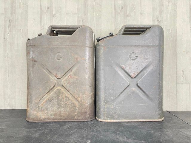 米軍放出ジェリ缶 楽天市場】実物放出品 US GAS CAN【US ガスカン】ミリタリー
