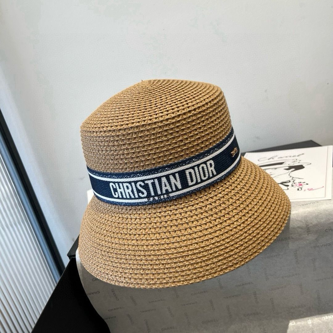 新品未使用　Christian Dior ストローハット Christian Dior（麦わら帽子/ストローハット）のフリマアイテム一覧