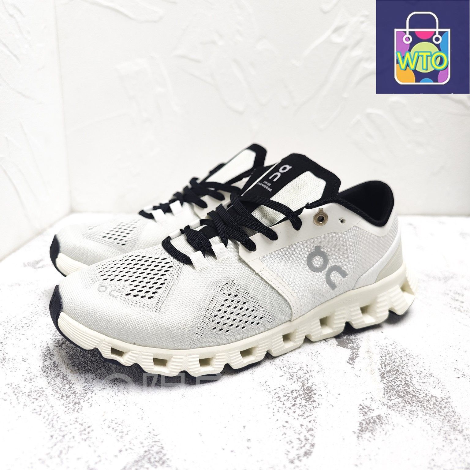 On Cloud X Sneakers オン クラウドX ジョギング スポーツ