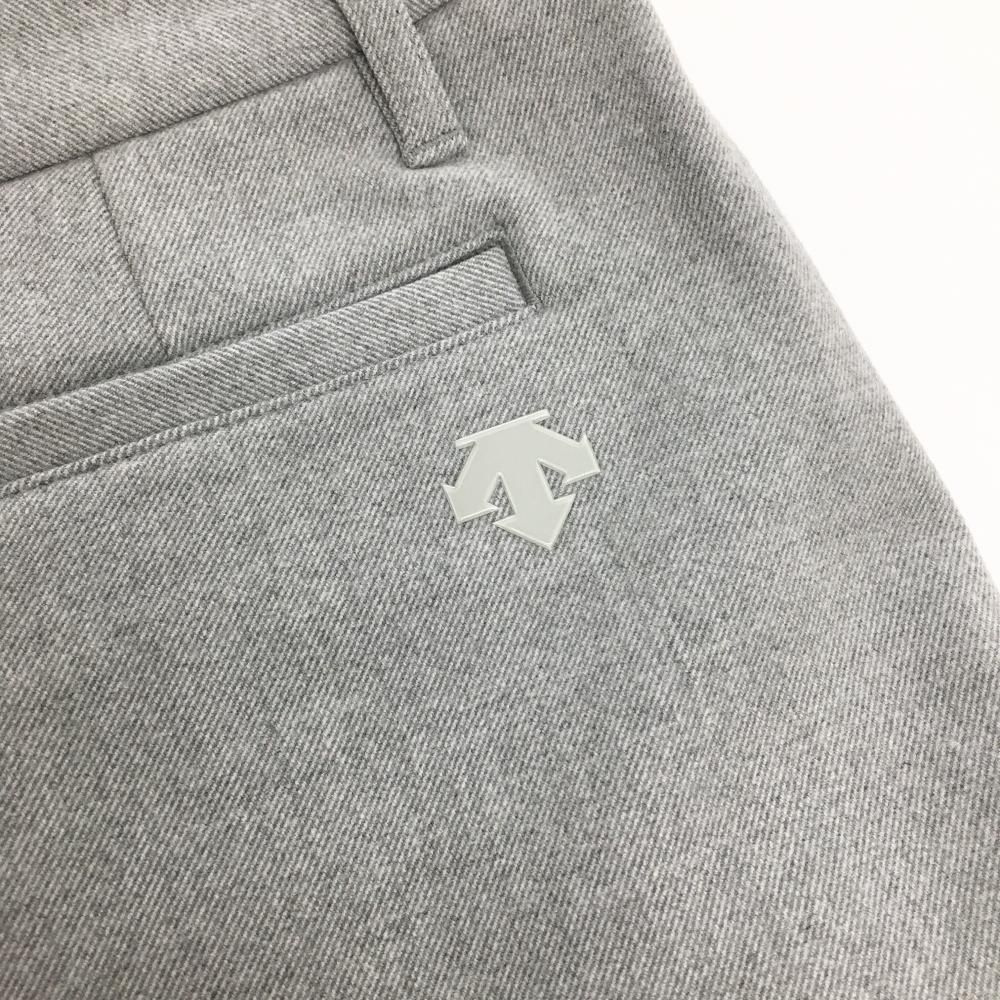 DESCENTE - 【超美品】デサントゴルフ スカート ライトグレー 微起毛 裾フレアー 中田英寿 レディース 61/S ゴルフウェア DESCENTE DESCENTE GOLF 【超美品】デサントゴルフ スカート ベージュ×白