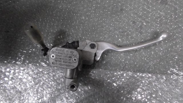 アクシスZ　SED7J-020xxx　の　マスターシリンダー:#1705373523