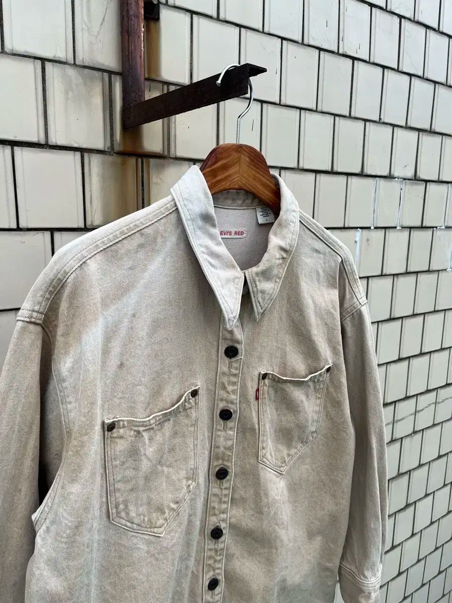 ベージュ シャツジャケット