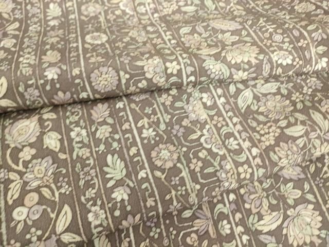 平和屋着物▽上質な小紋　単衣　更紗花間道　正絹　逸品　DAAQ3992az 平和屋着物▽上質な小紋 単衣 更紗花間道 正絹 逸品 DAAQ3992az - メルカリ