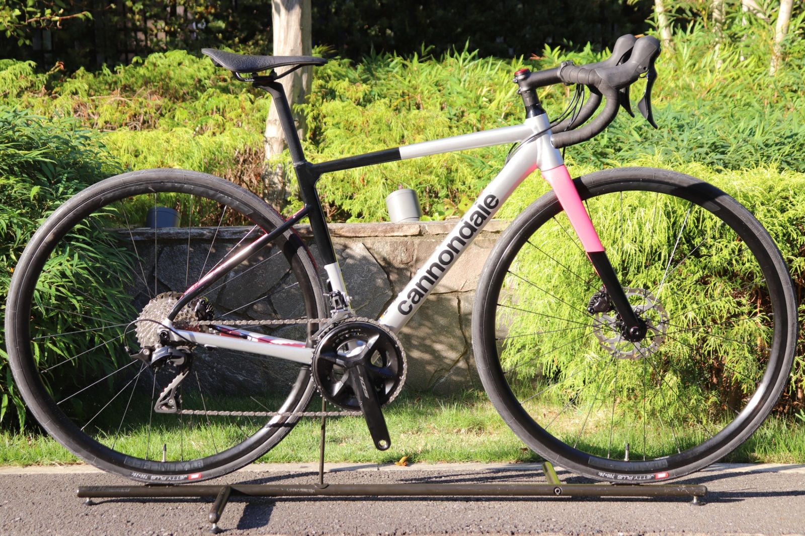 キャノンデール CANNONDALE CAAD13 DISC TEAM REPLICA 2025 48サイズ シマノ 105 R7120 12S アルミ ロードバイク さいたま浦和店