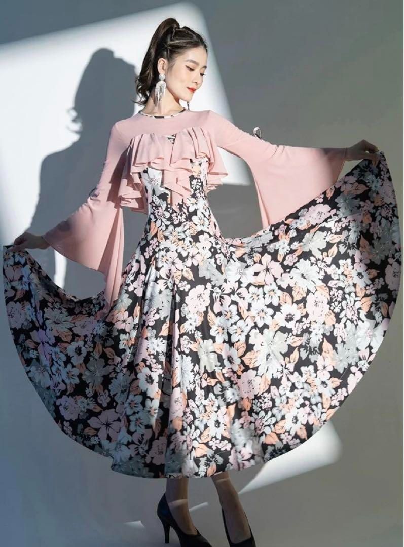 大人気❤️スタンダード練習着✨華やかなデザインでダンスパーティーにも！ スタンダード向け練習着♪可愛いデザインで練習着にもダンスパーティにも