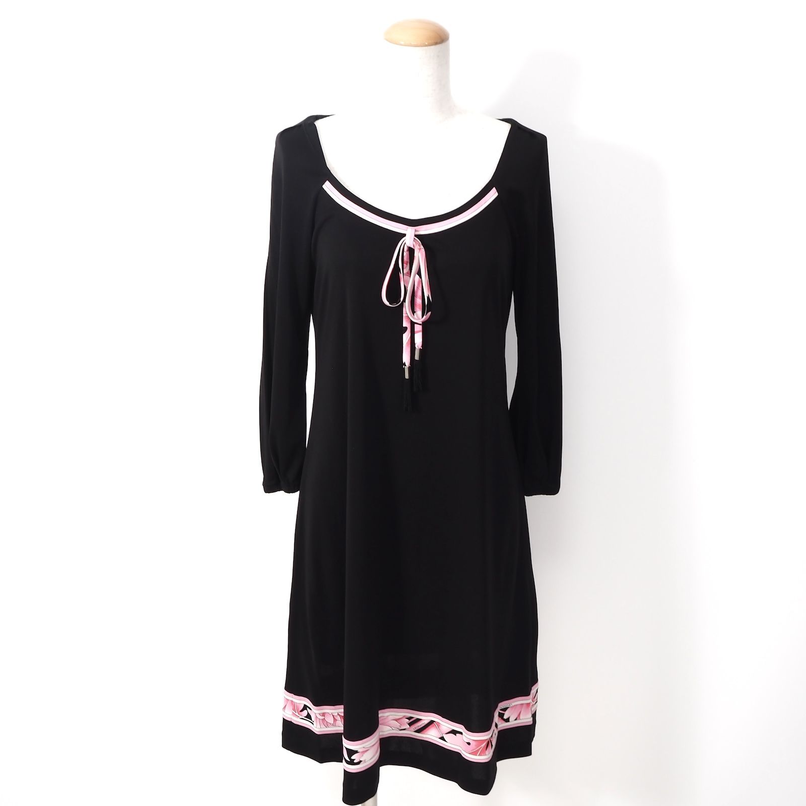 ☆良品 レオナール LEONARD ストレッチ カンカン素材 花柄