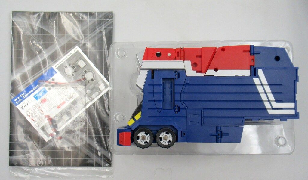 トランスフォーマー/ ジェネレーションズ「 ブラー（IDW）」未開封新品 トランスフォーマー/ ジェネレーションズ「 ブラー（IDW）」未