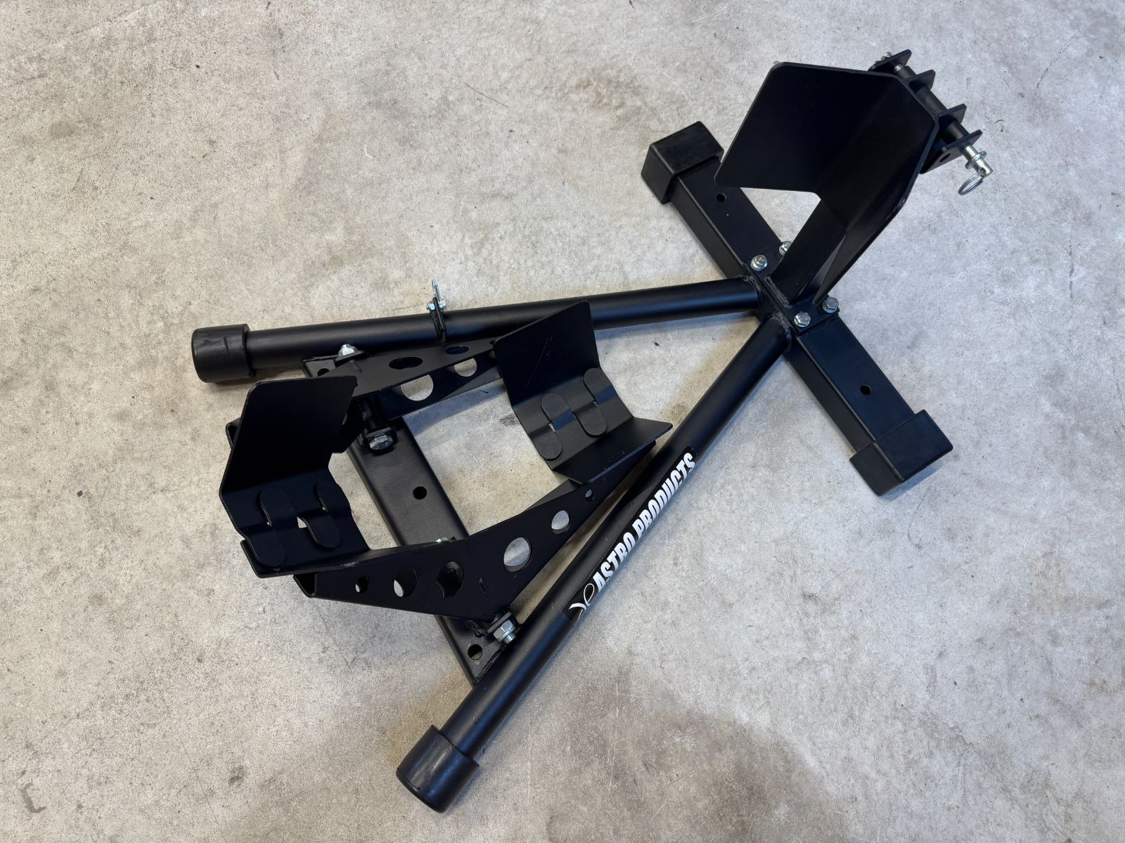 送料無料 アストロプロダクツ フロントホイールクランプ FC398 良品 トランポ 保管